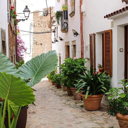 Amazing Apartment In Tossa De Mar With Wifi Bagian luar foto