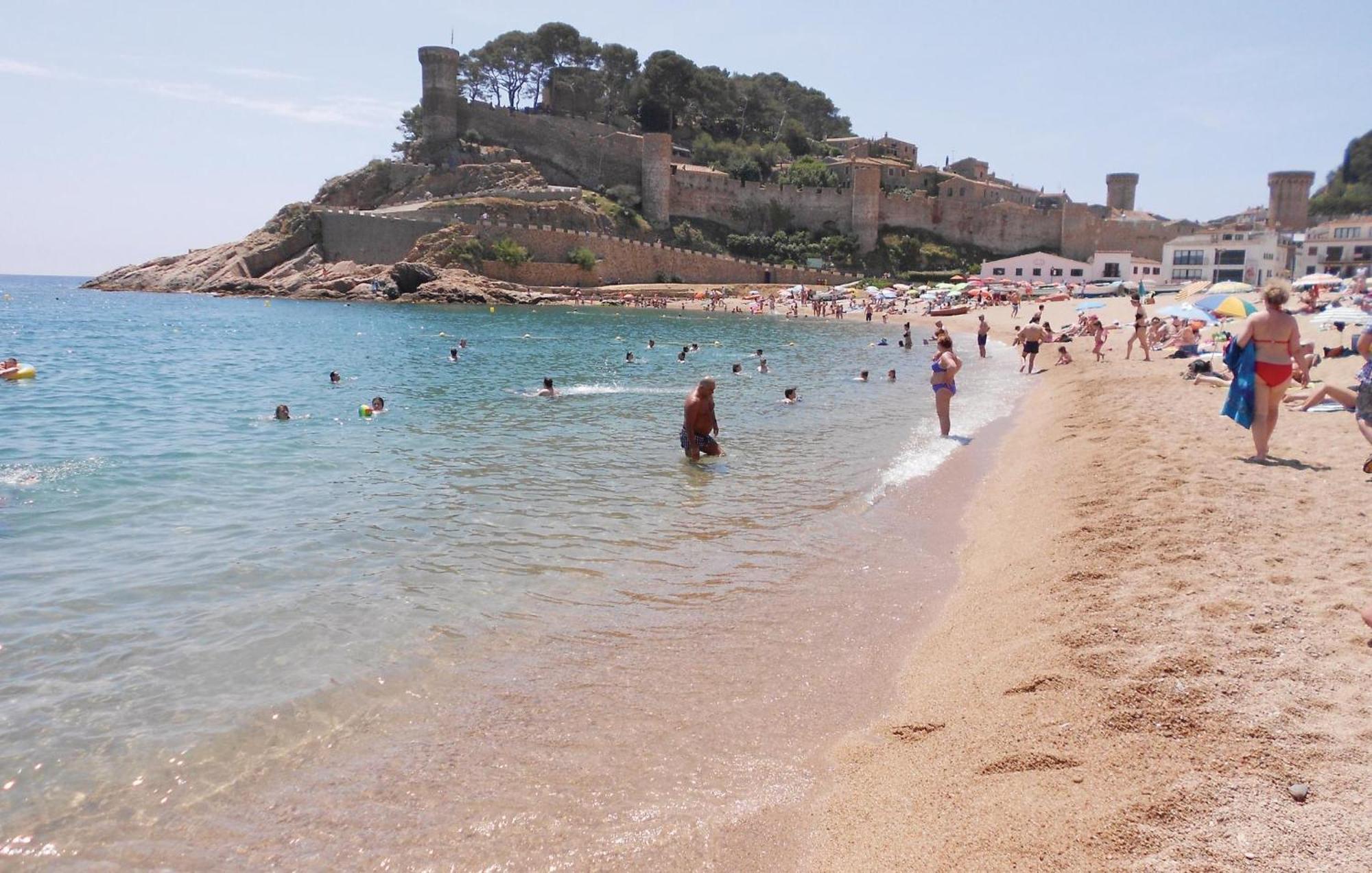 Amazing Apartment In Tossa De Mar With Wifi Bagian luar foto
